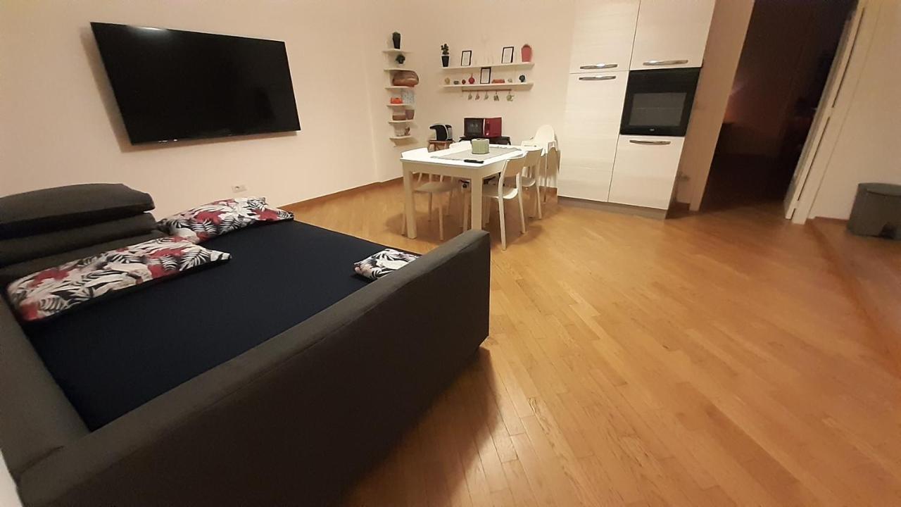 Interno5 Apartment Bari Bagian luar foto
